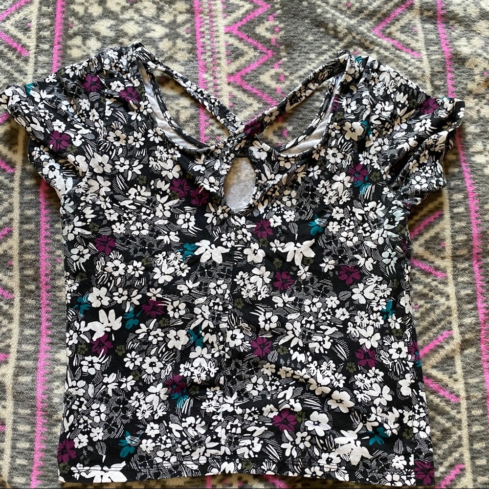 Crop top - Picture 2 of 2